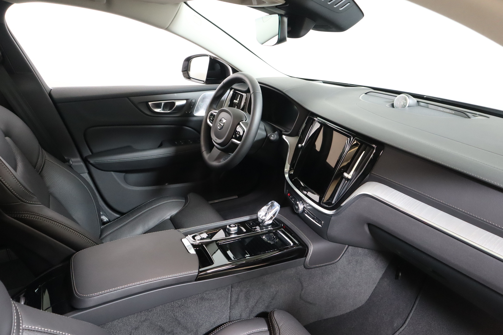 VOLVO V60 2026