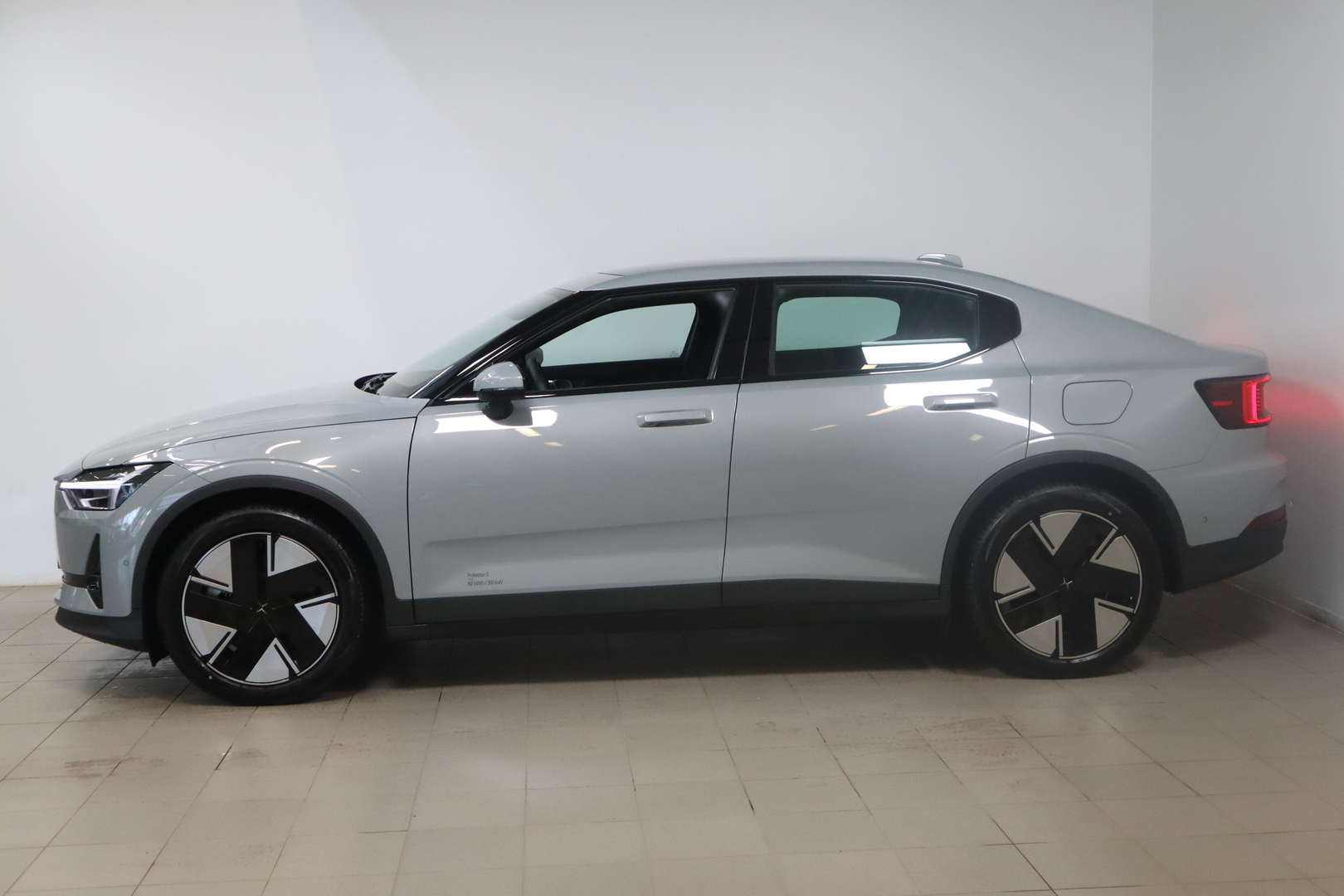 POLESTAR 2 2025