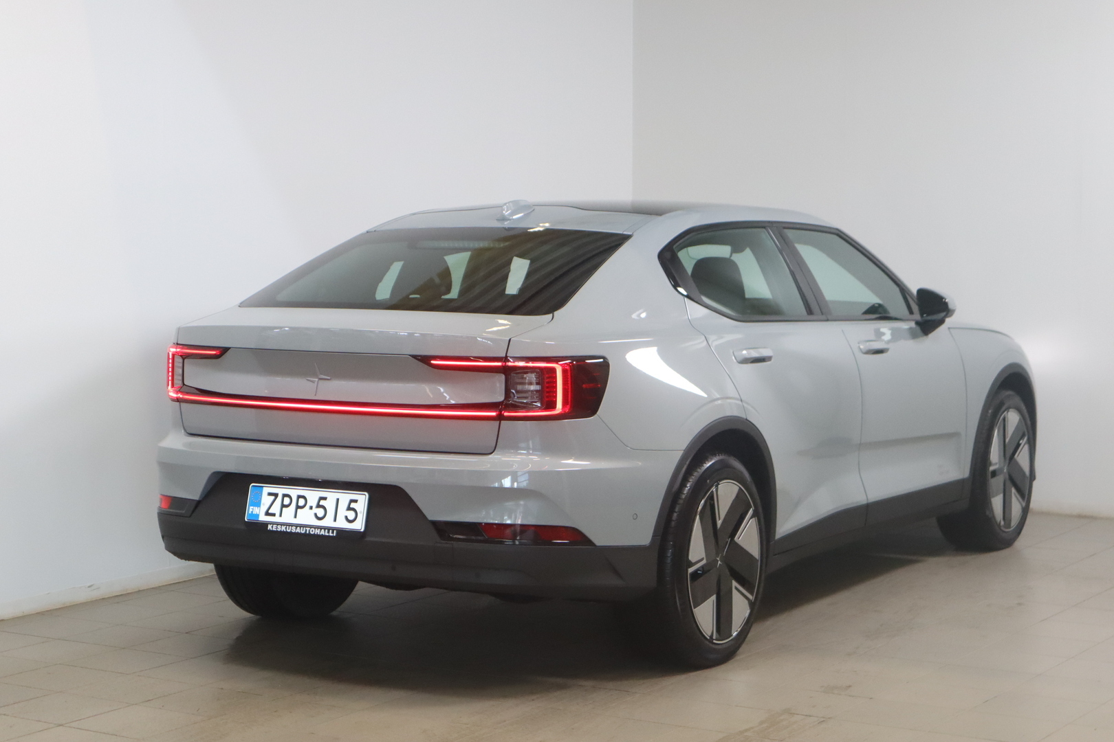 POLESTAR 2 2025