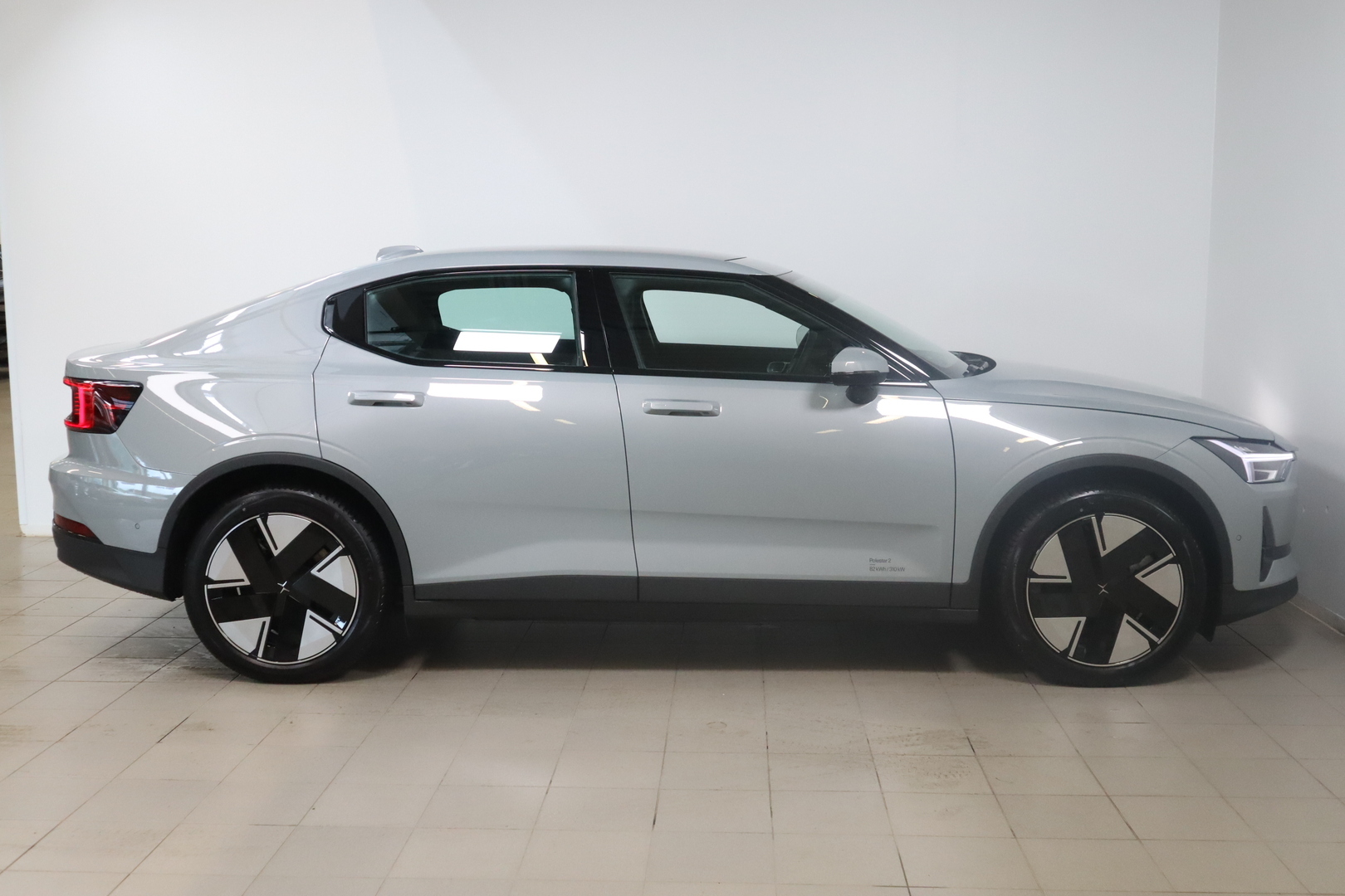 POLESTAR 2 2025