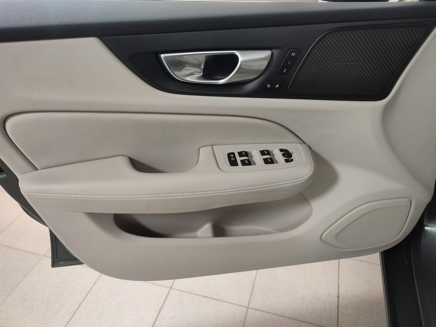 VOLVO V60 2026