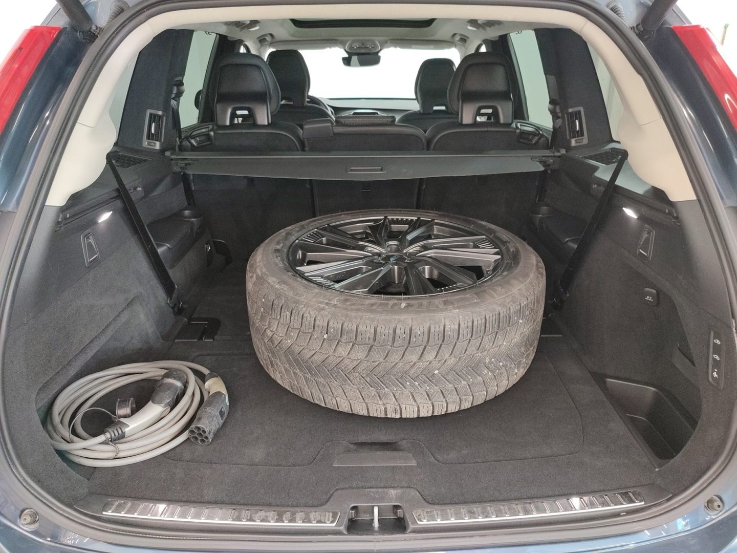 VOLVO XC90 2023