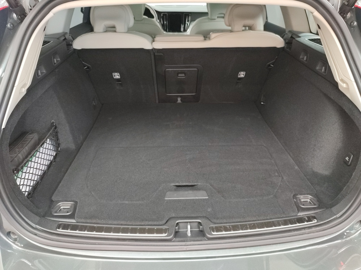 VOLVO V60 23