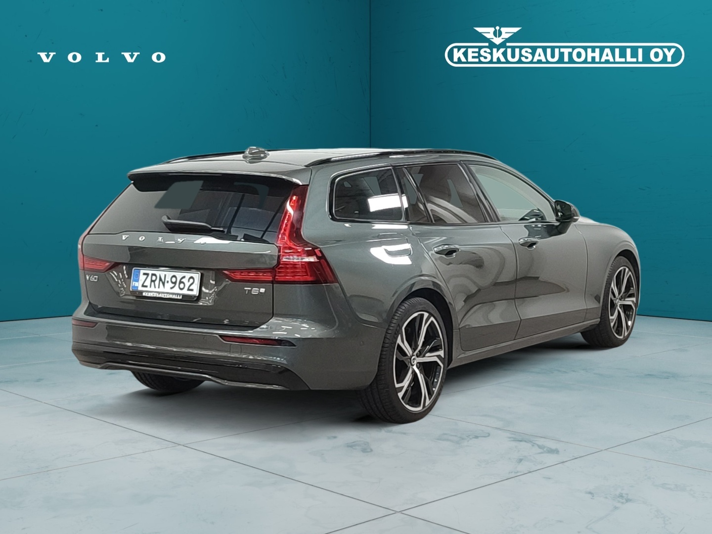 VOLVO V60 5