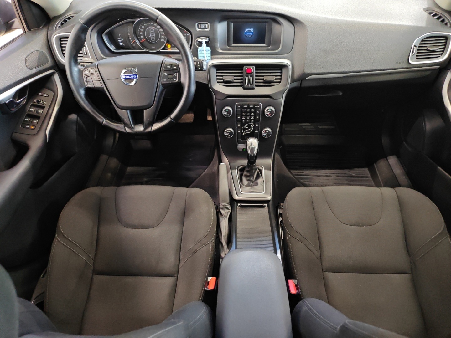 VOLVO V40 2013