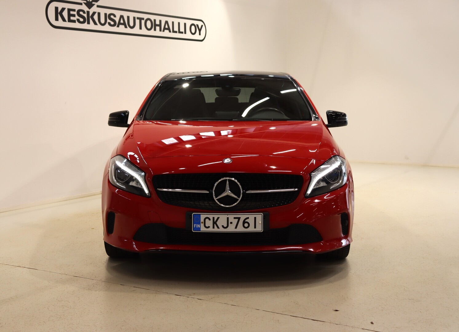 MERCEDES-BENZ A 2016