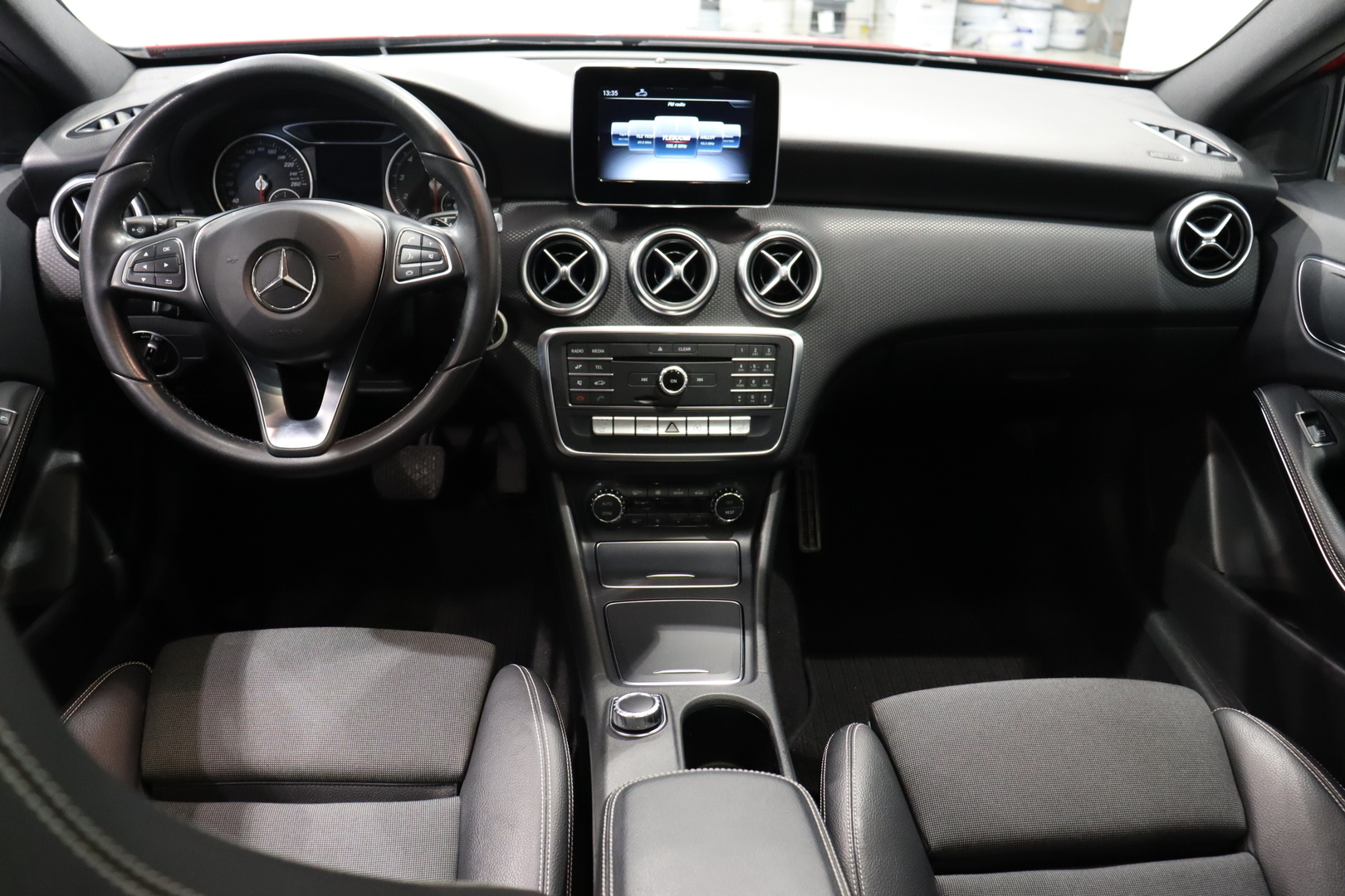 MERCEDES-BENZ A 2016