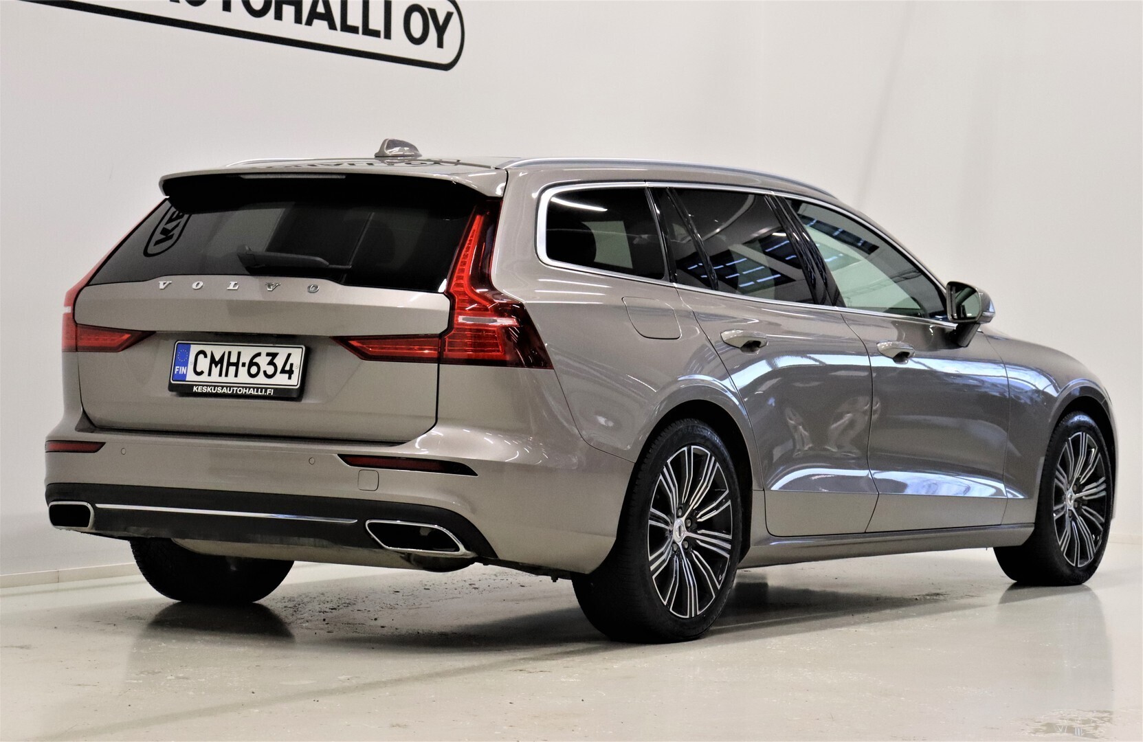 VOLVO V60 2019