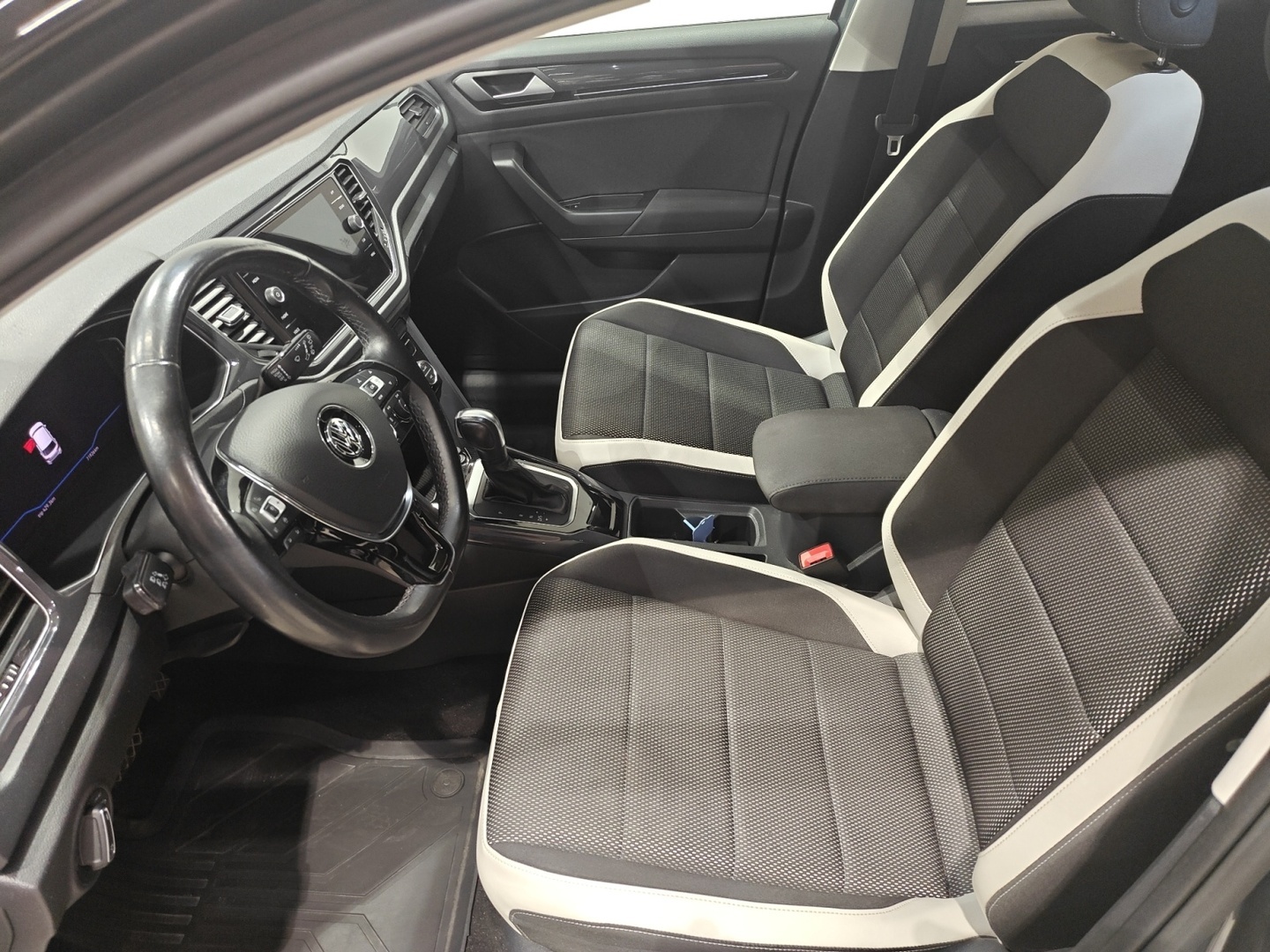 VOLKSWAGEN T-Roc 2020