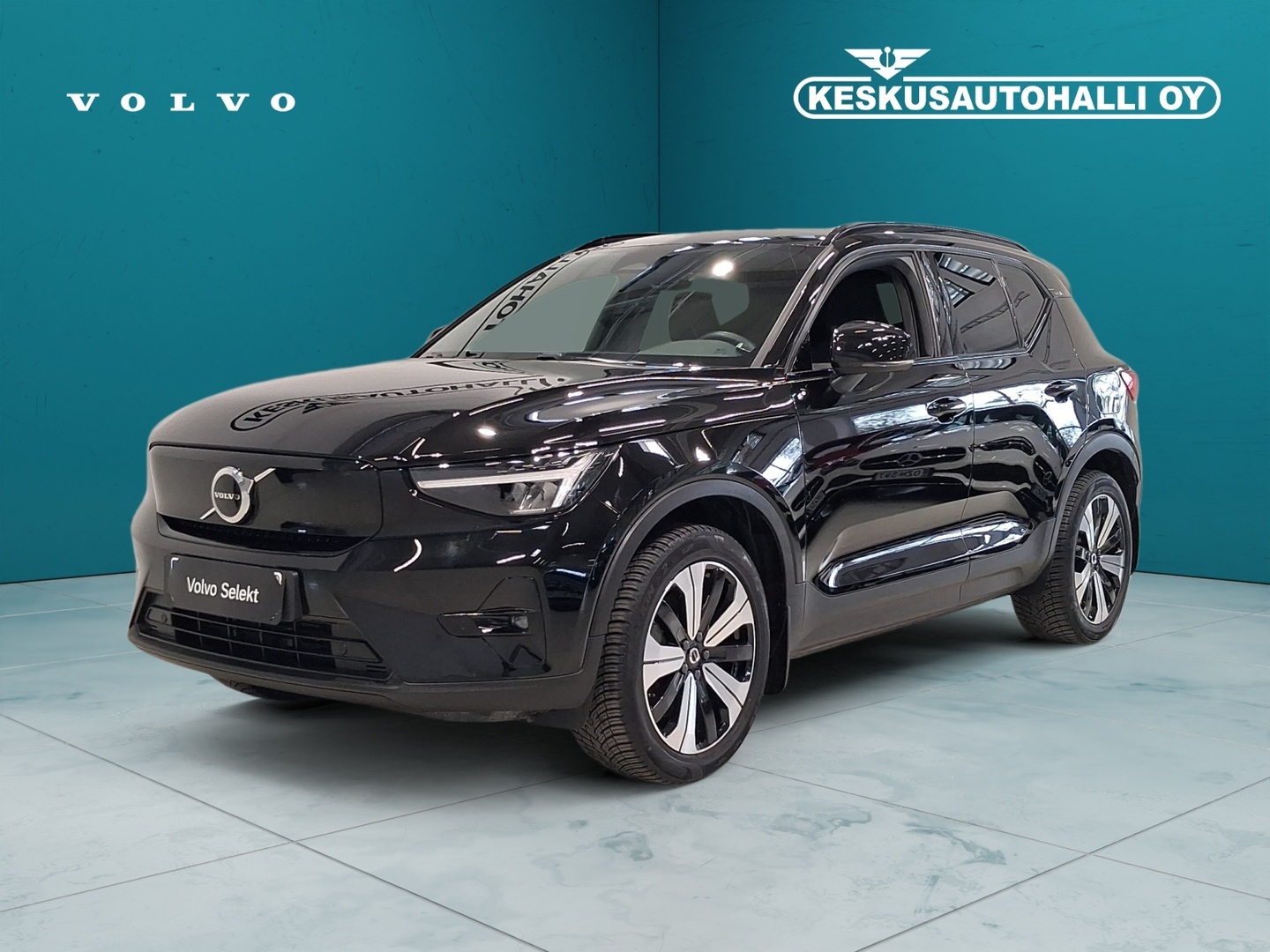 VOLVO XC40 2023