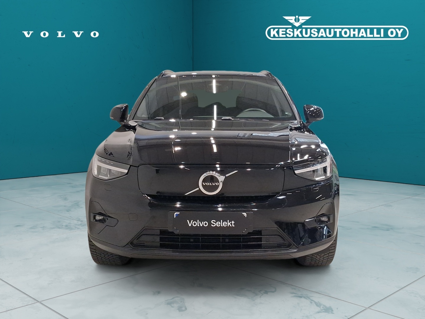 VOLVO XC40 2023
