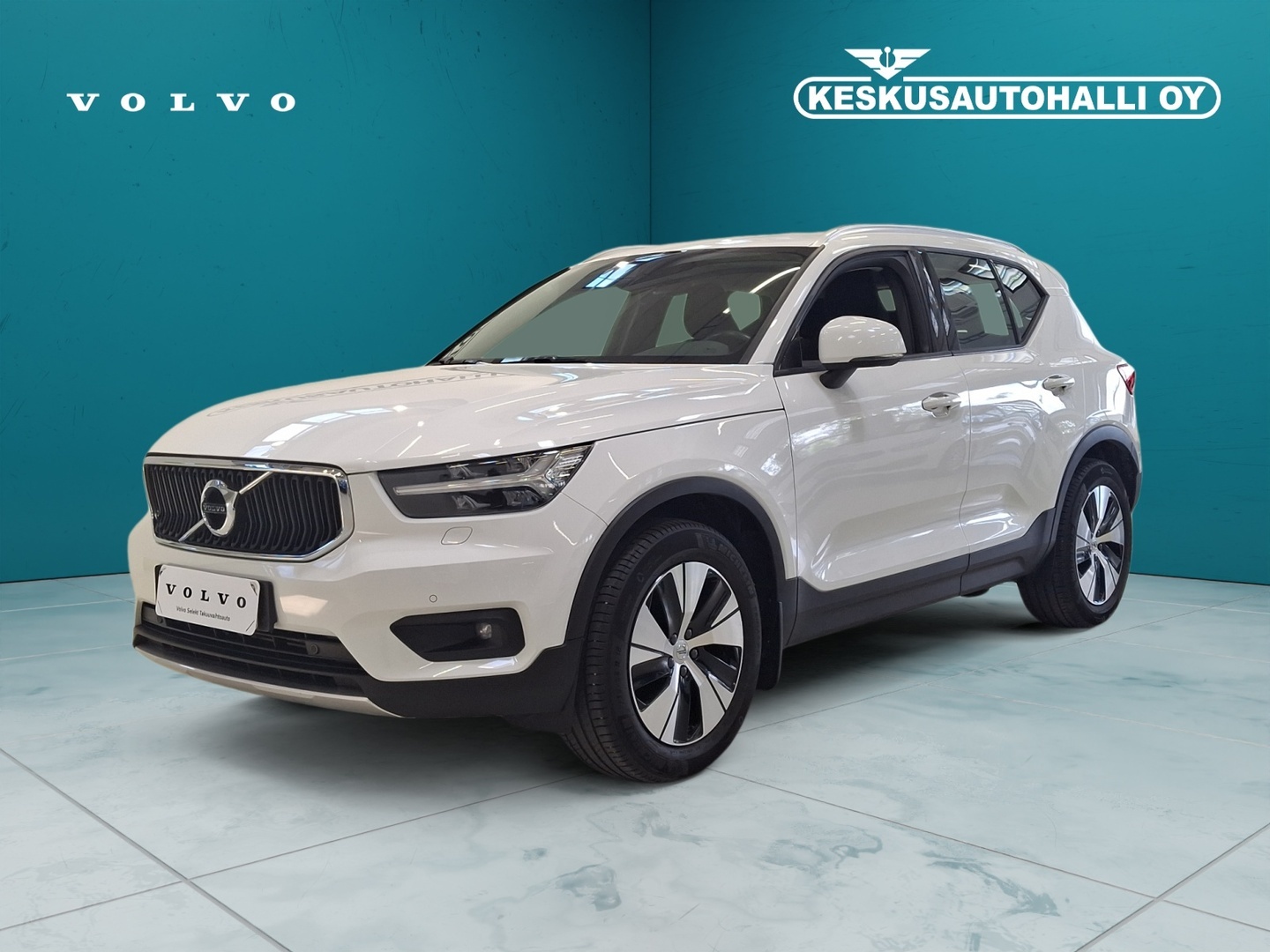 VOLVO XC40 2021