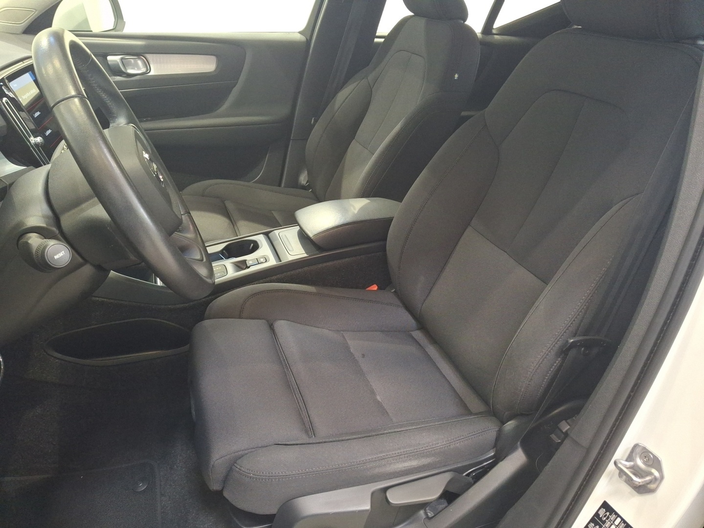 VOLVO XC40 2021