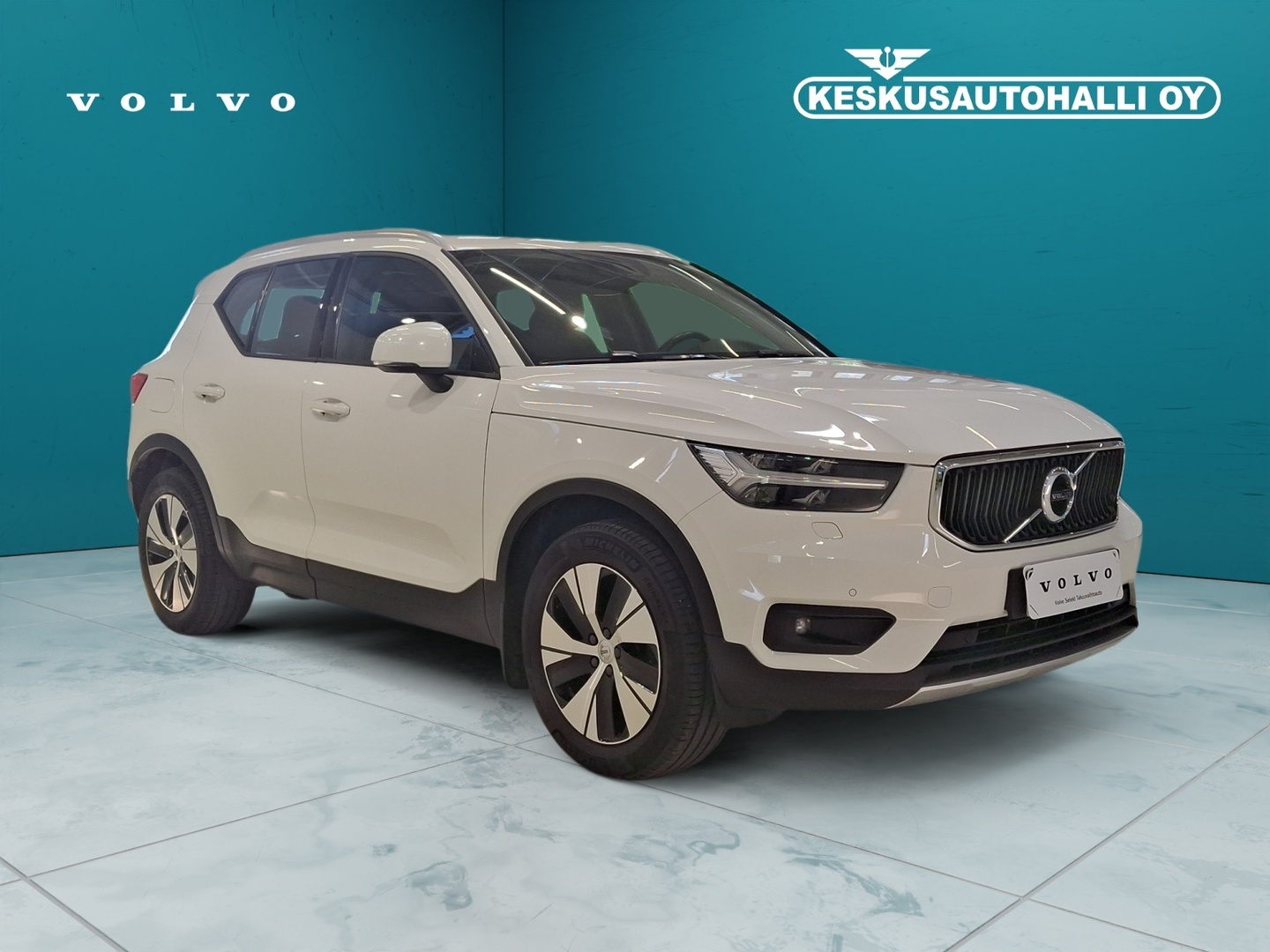 VOLVO XC40 2021