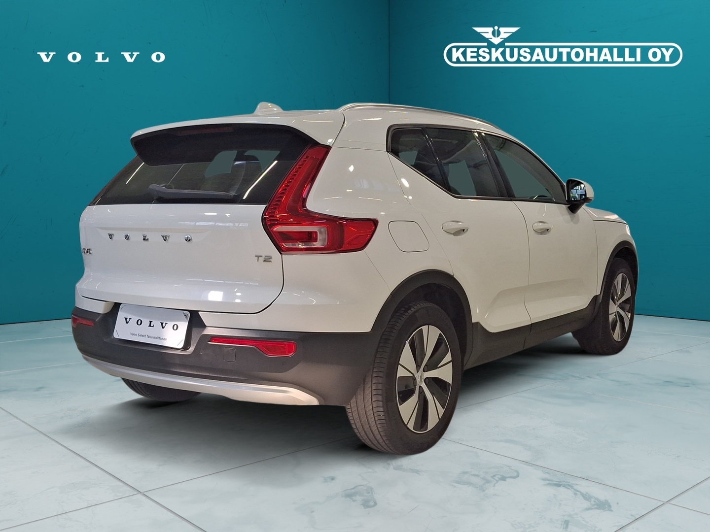 VOLVO XC40 2021