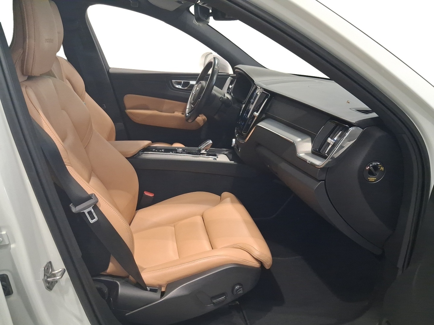 VOLVO XC60 2020