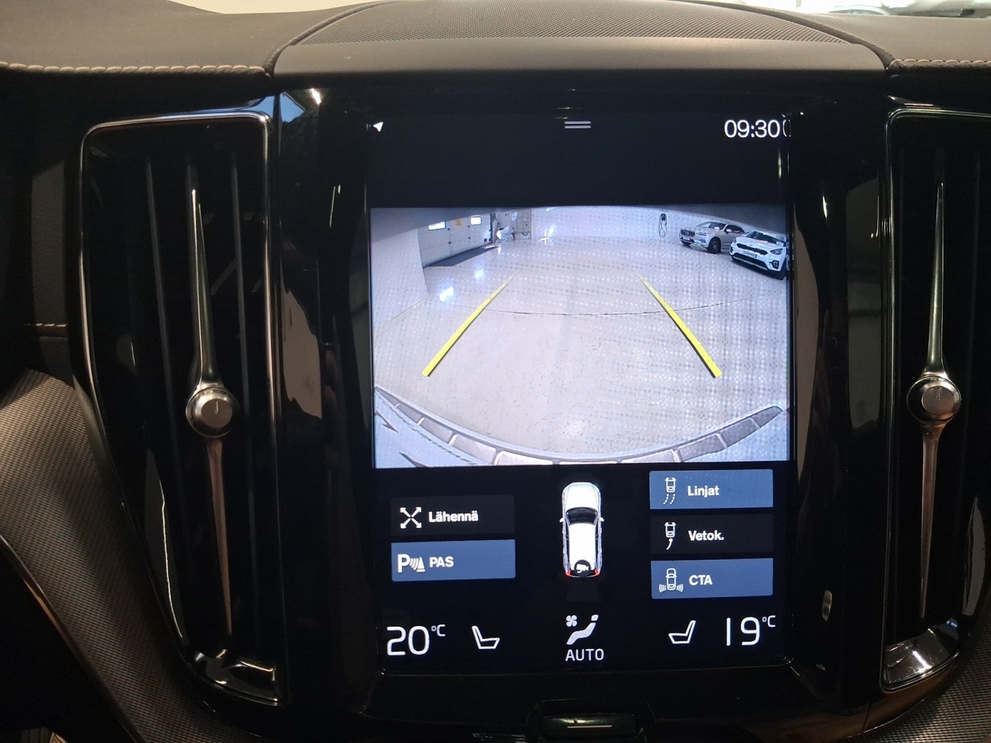 VOLVO XC60 2020