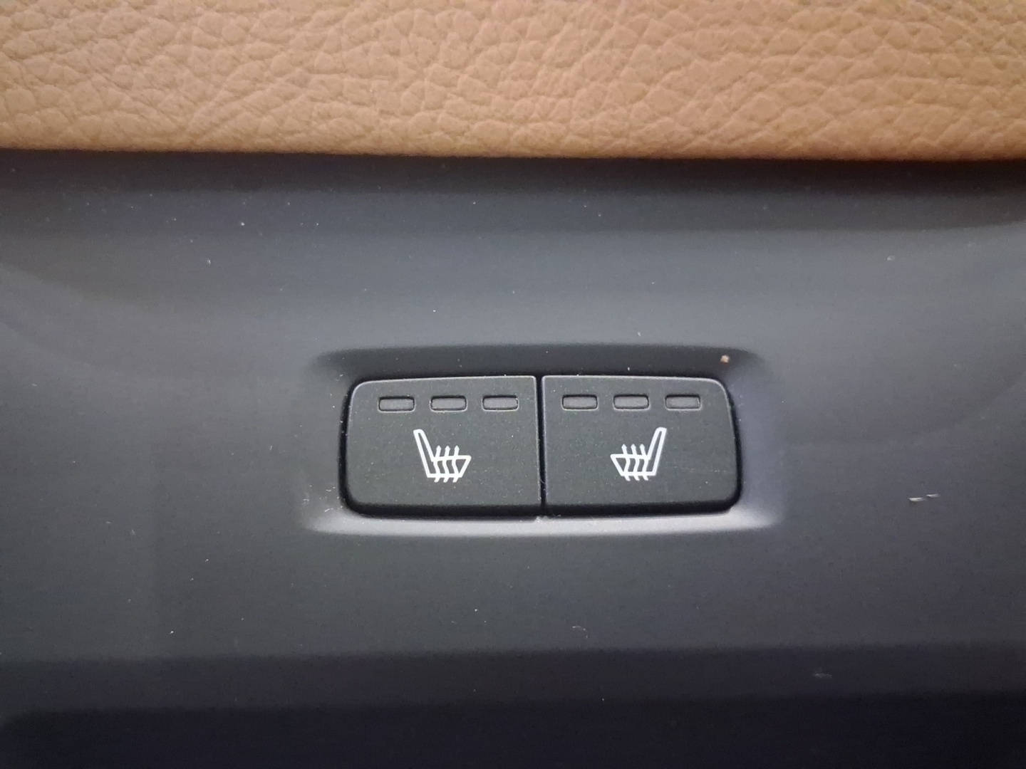 VOLVO XC60 2020
