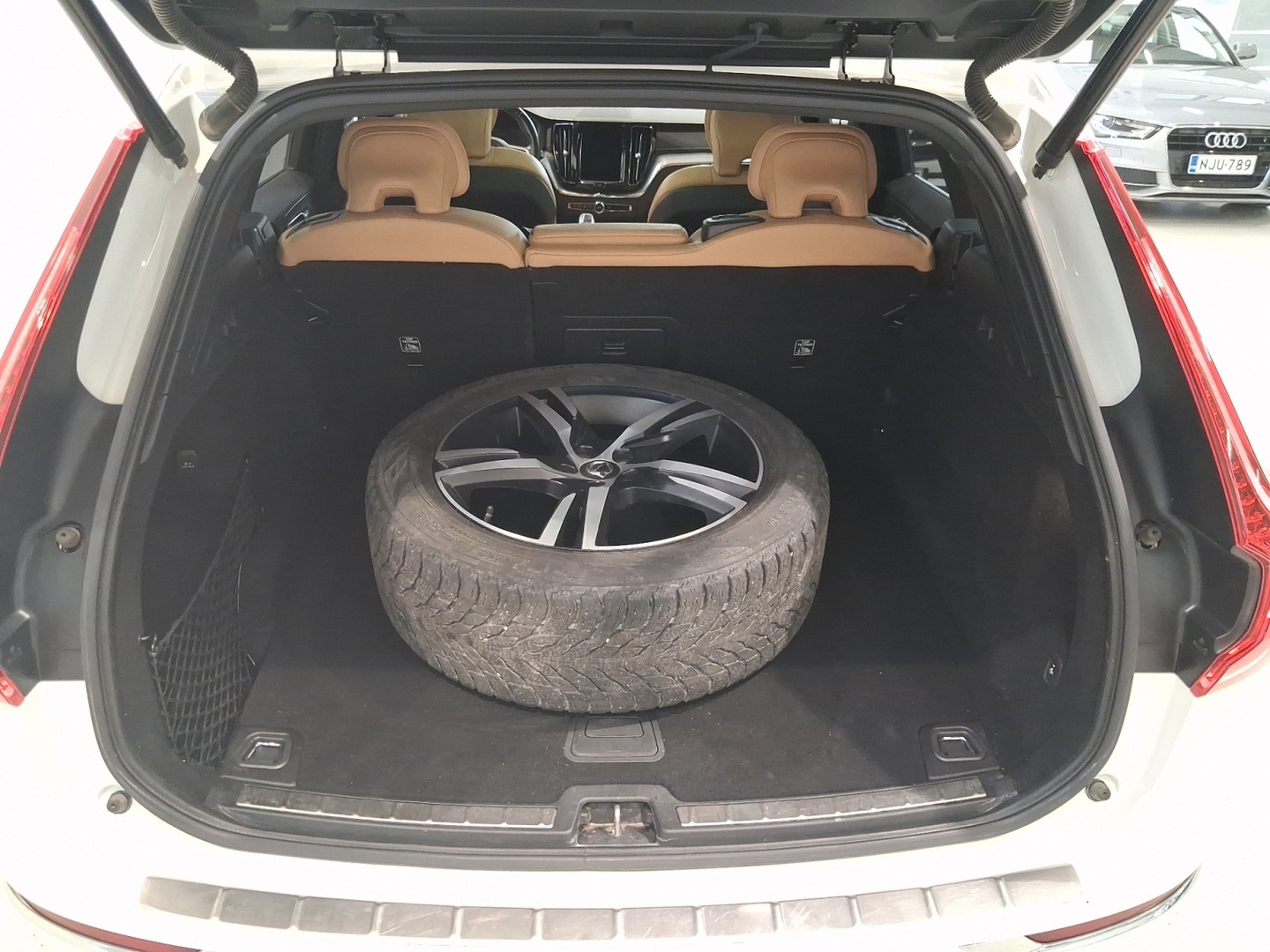 VOLVO XC60 2020