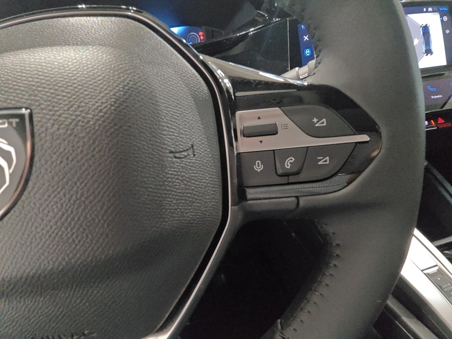 PEUGEOT 408 2026