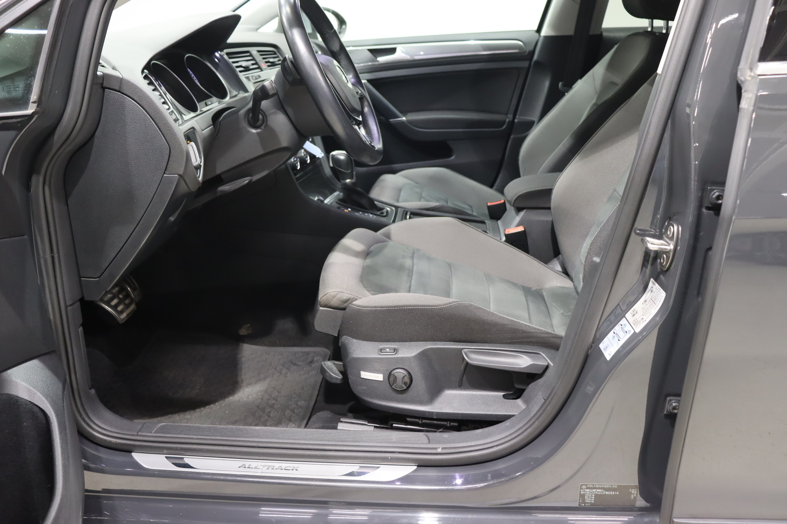 VOLKSWAGEN Golf 2018