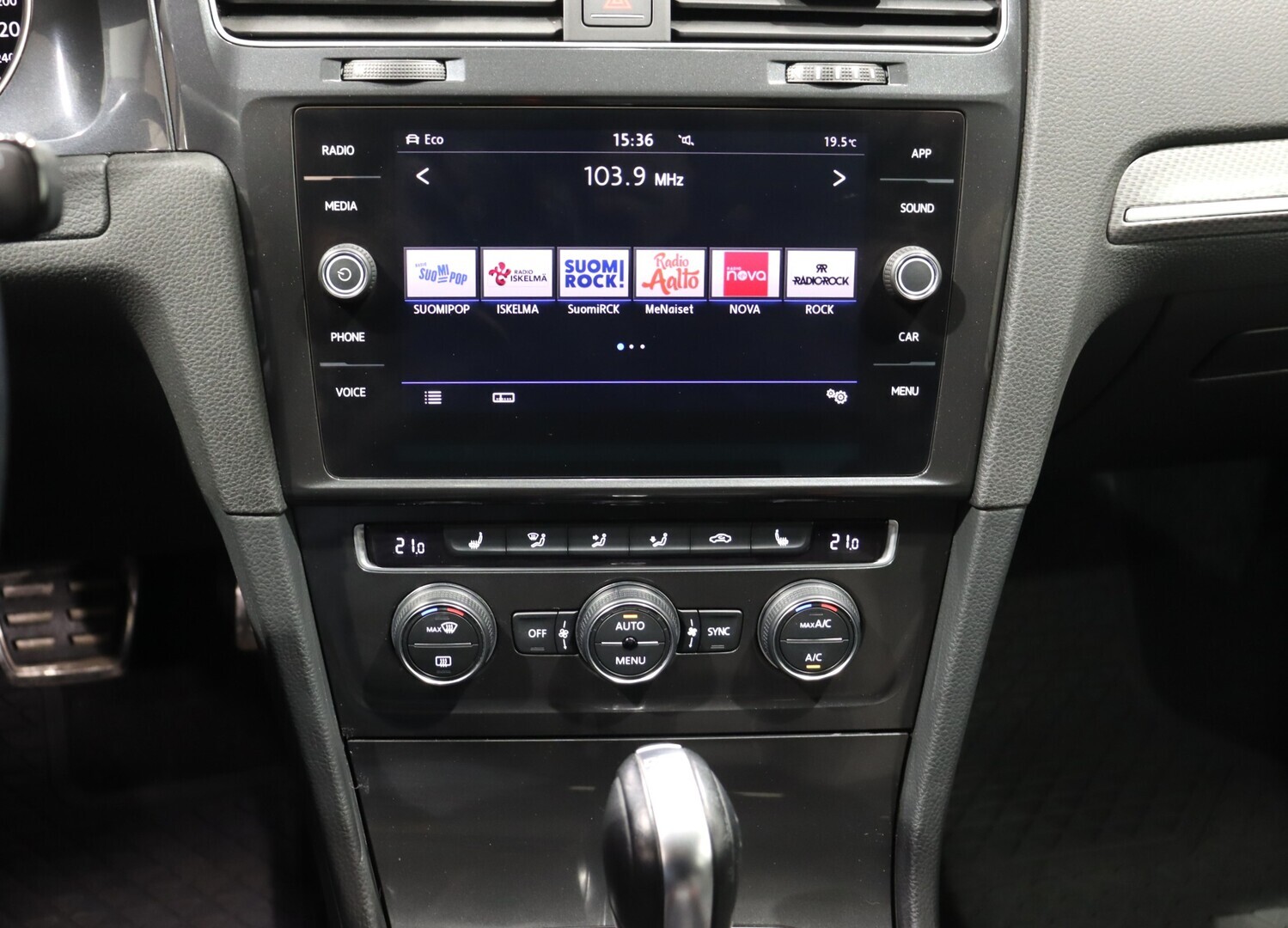 VOLKSWAGEN Golf 2018