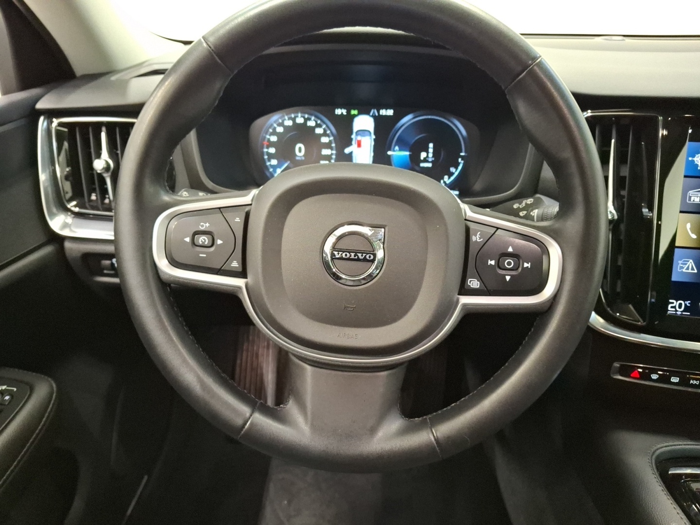 VOLVO V60 2022