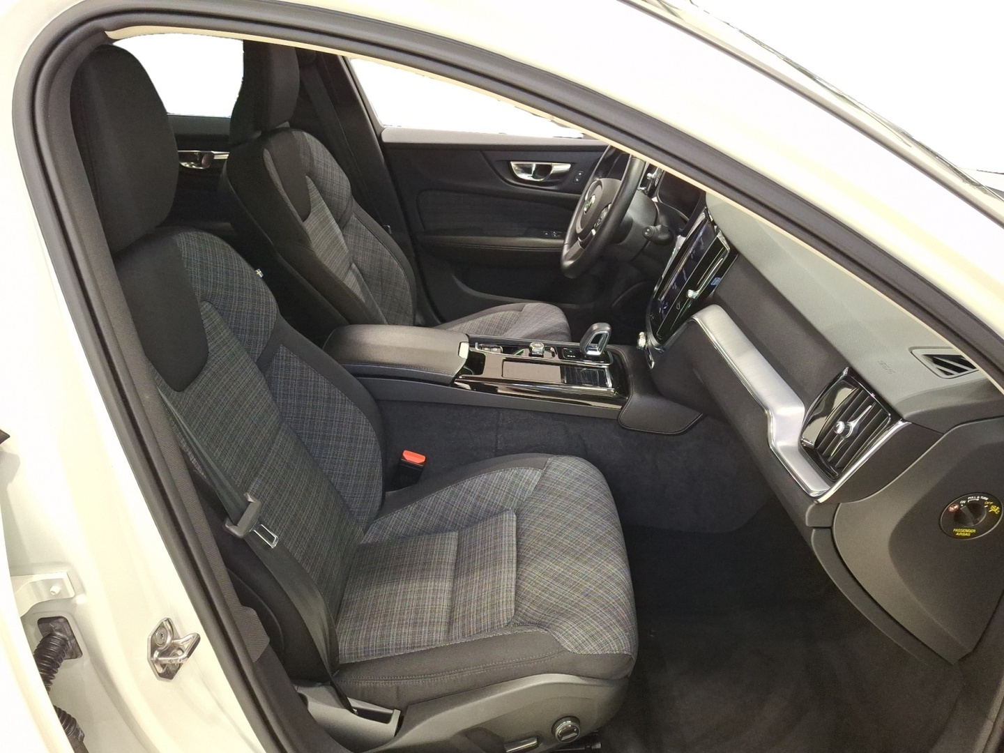 VOLVO V60 2022