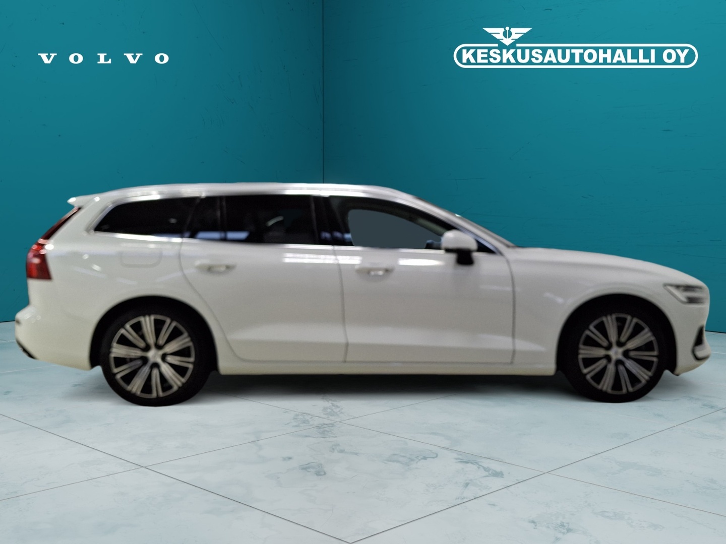 VOLVO V60 2022