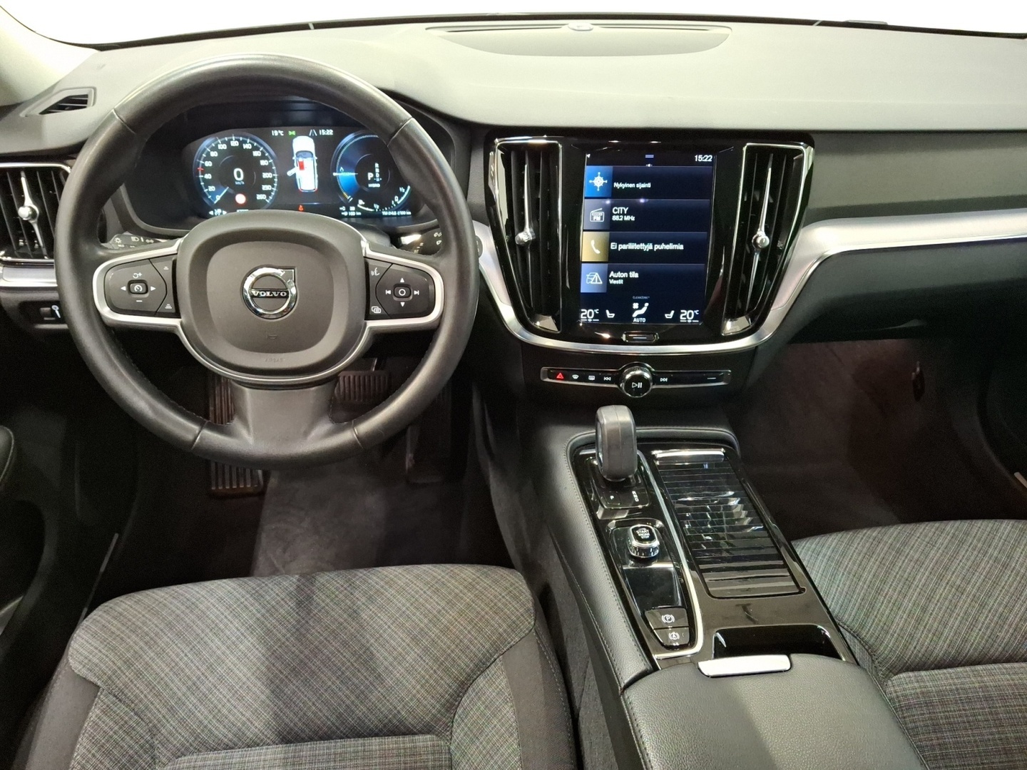 VOLVO V60 2022