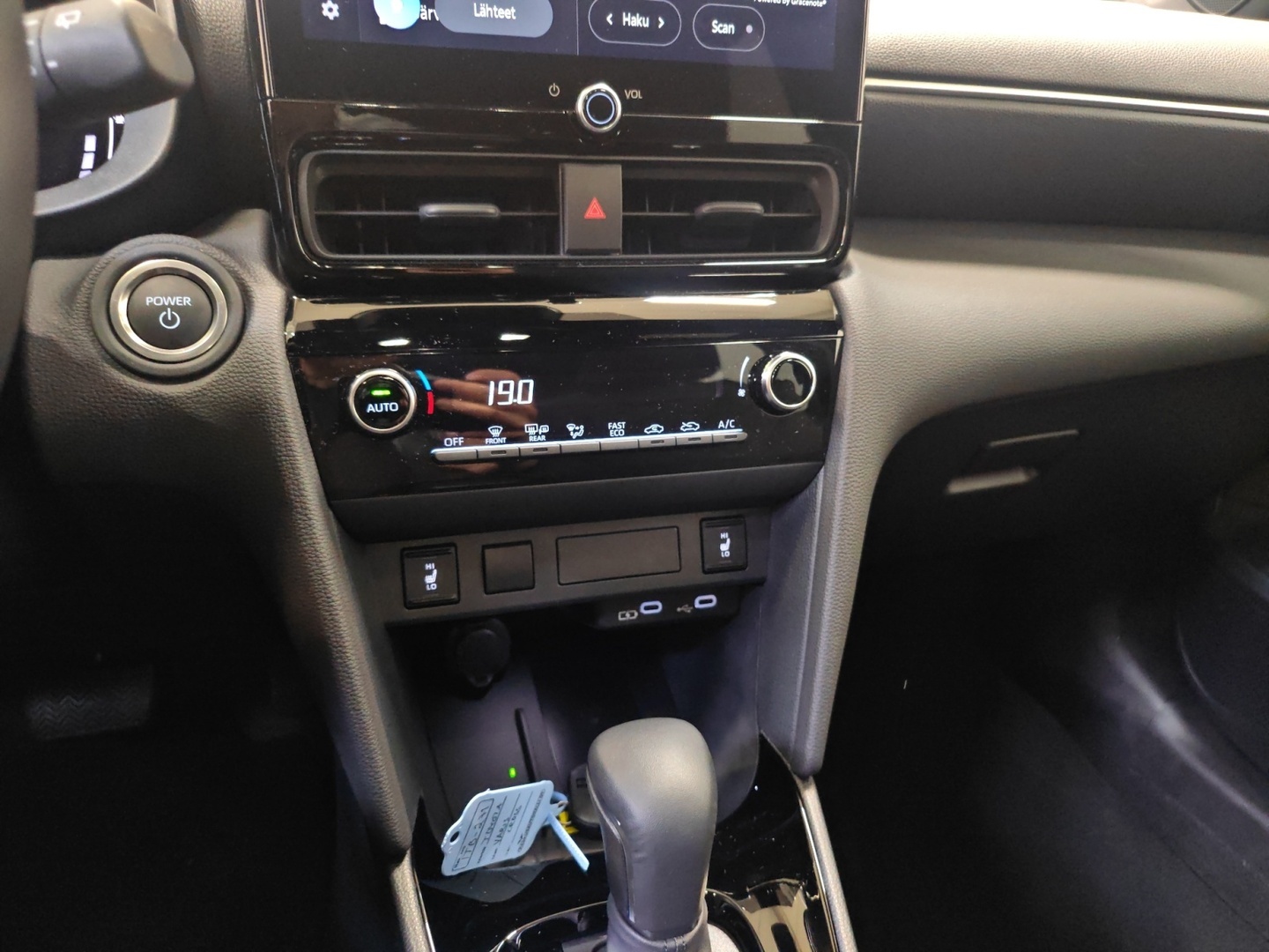 TOYOTA Yaris Cross 2026