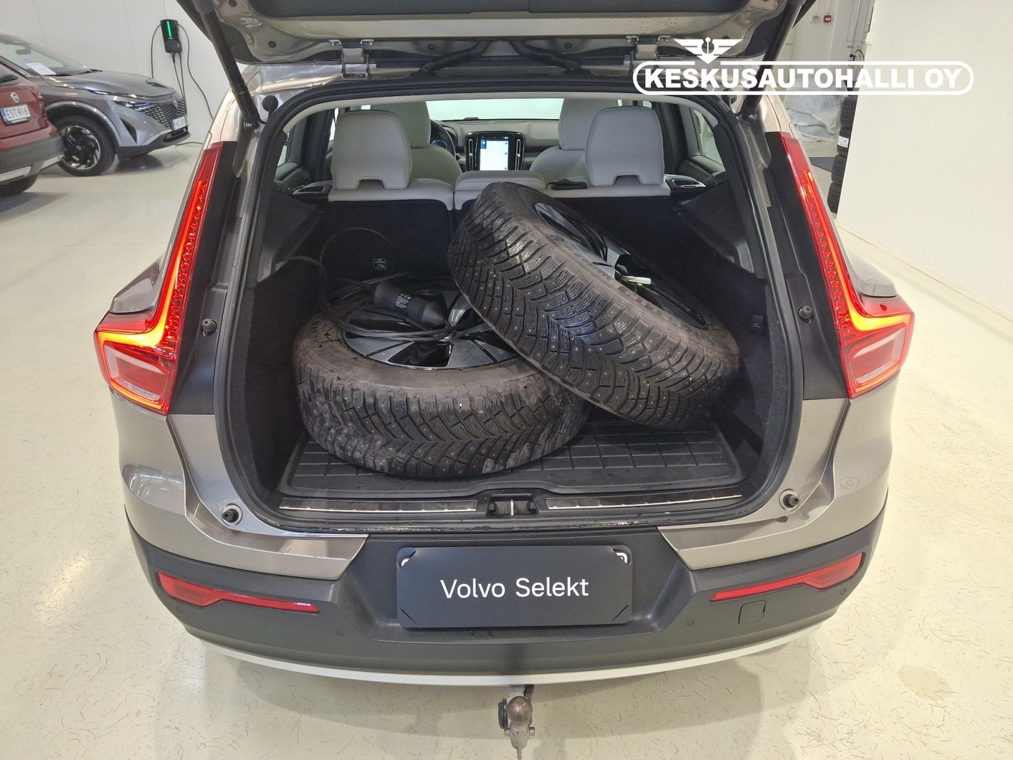 VOLVO XC40 20