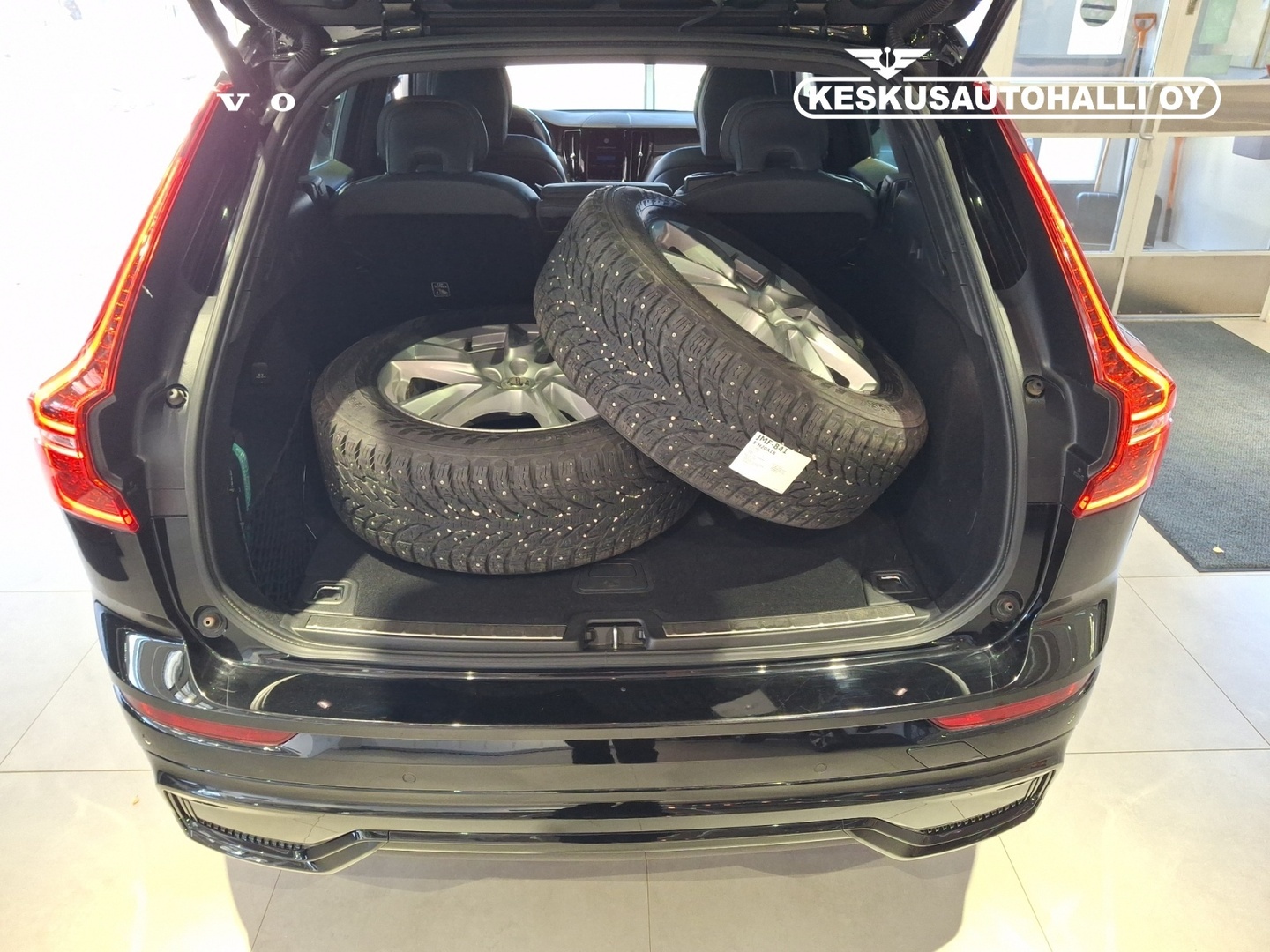 VOLVO XC60 2022
