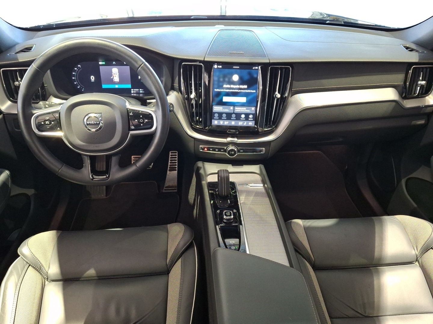 VOLVO XC60 2022