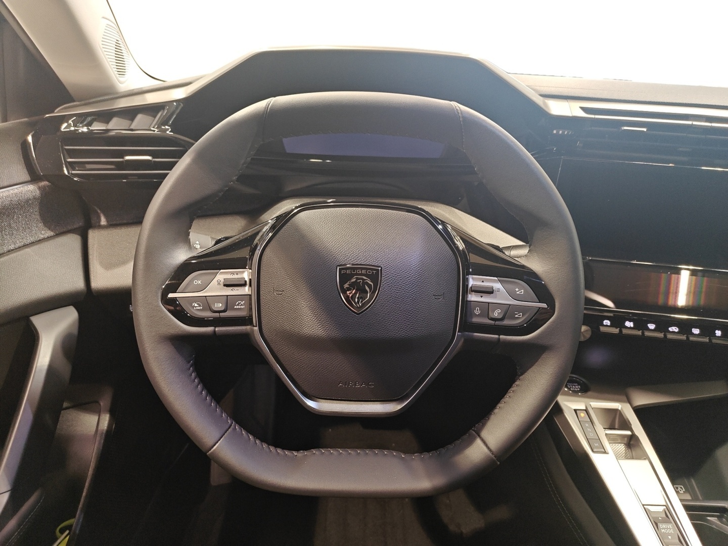 PEUGEOT 408 10