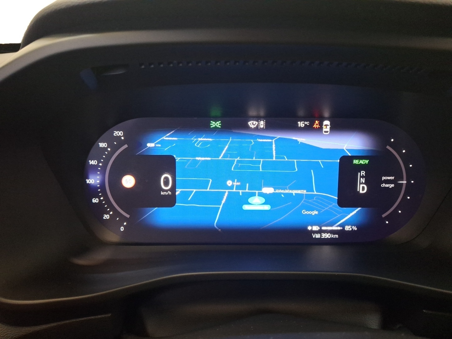 VOLVO EX40 2025