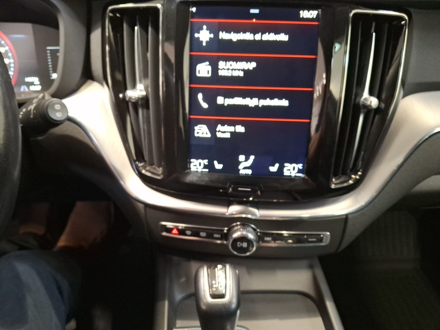 VOLVO XC60 2018