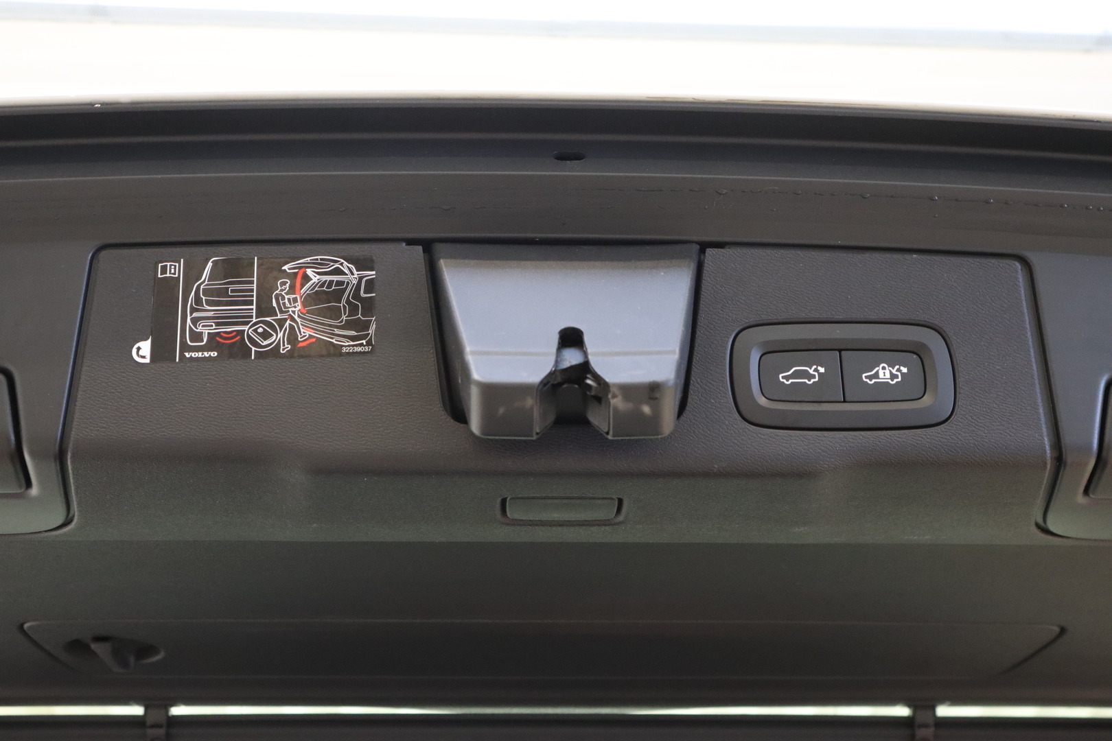 VOLVO XC60 2021