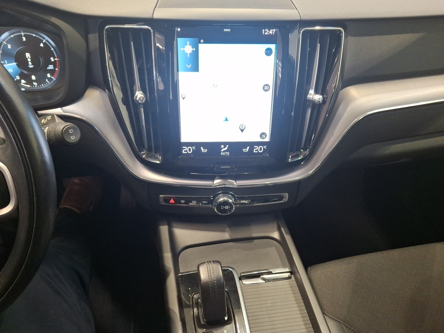 VOLVO XC60 2021
