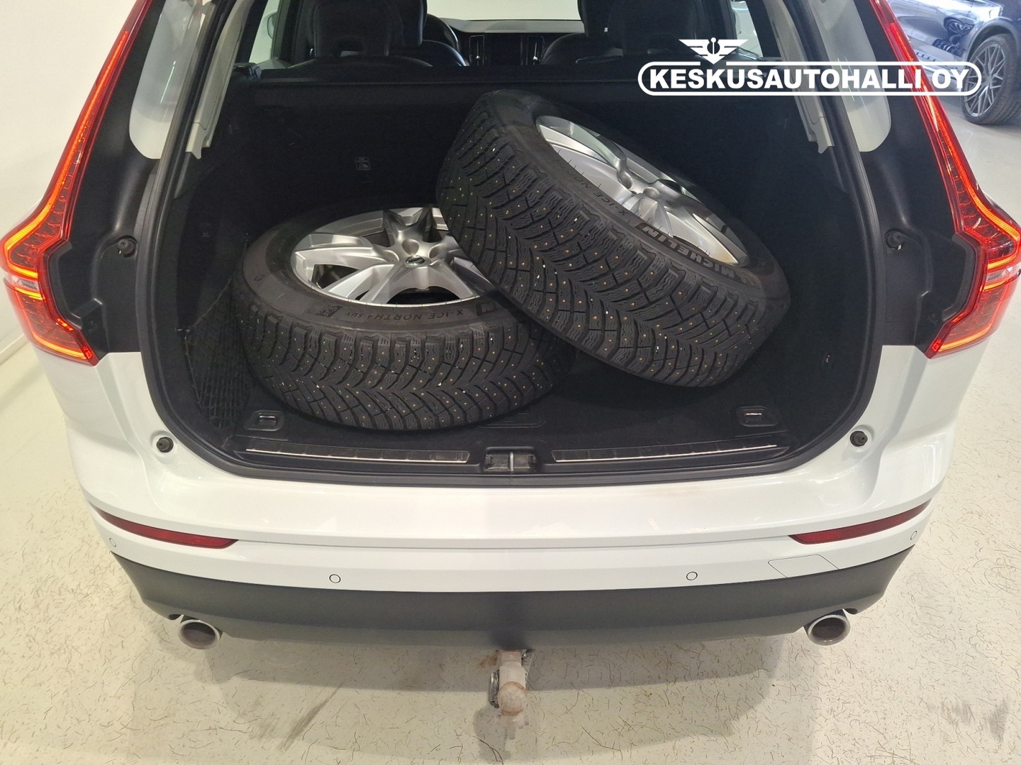 VOLVO XC60 2021