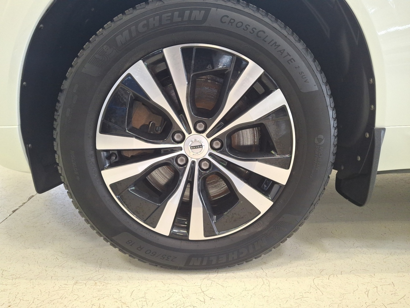 VOLVO XC60 2021