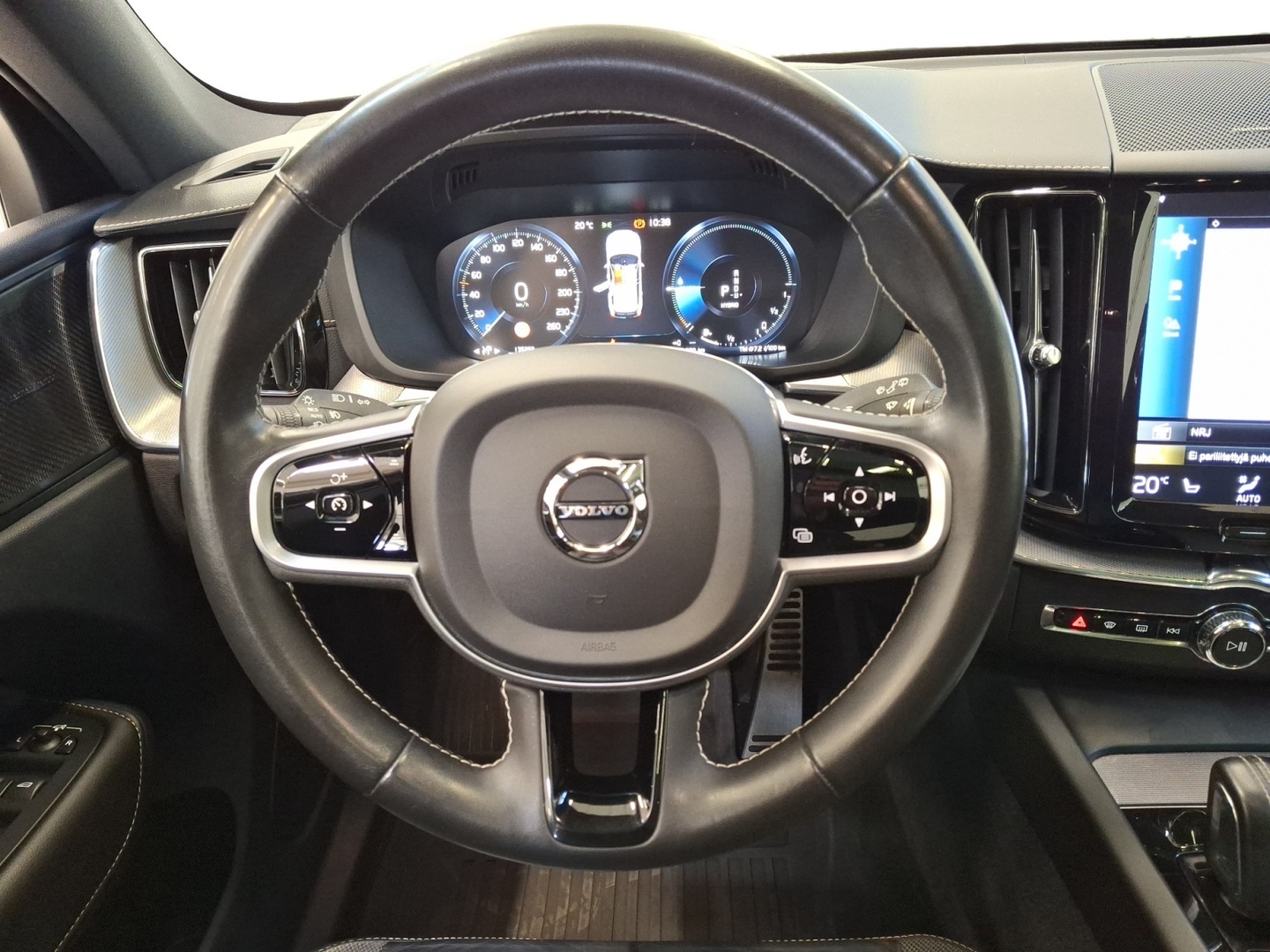 VOLVO XC60 2021