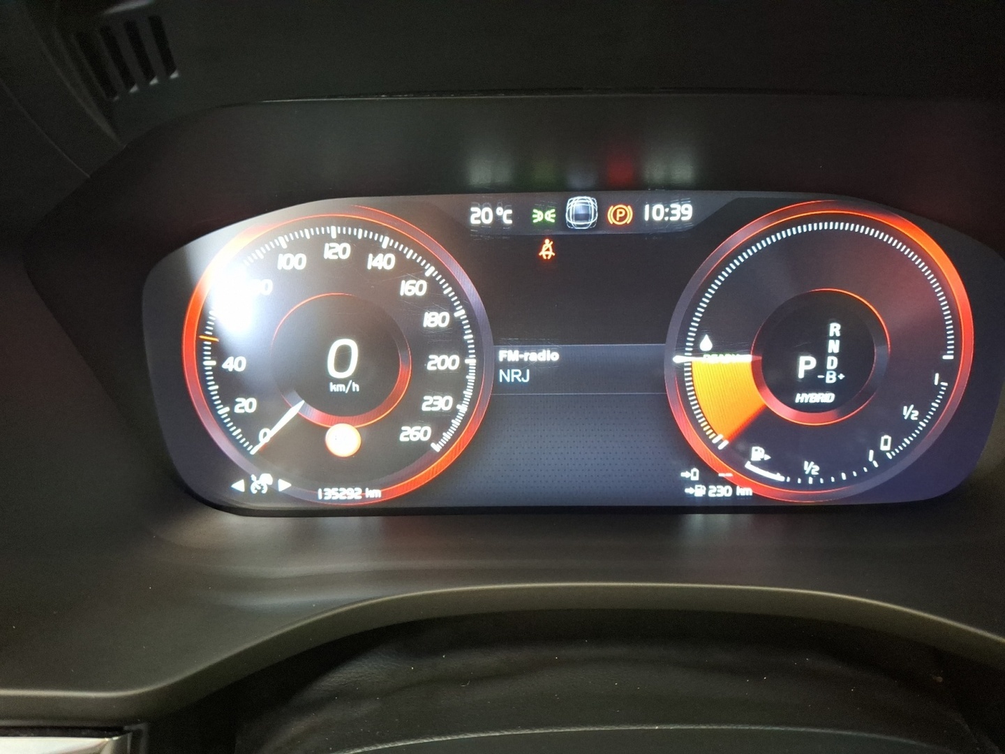 VOLVO XC60 2021