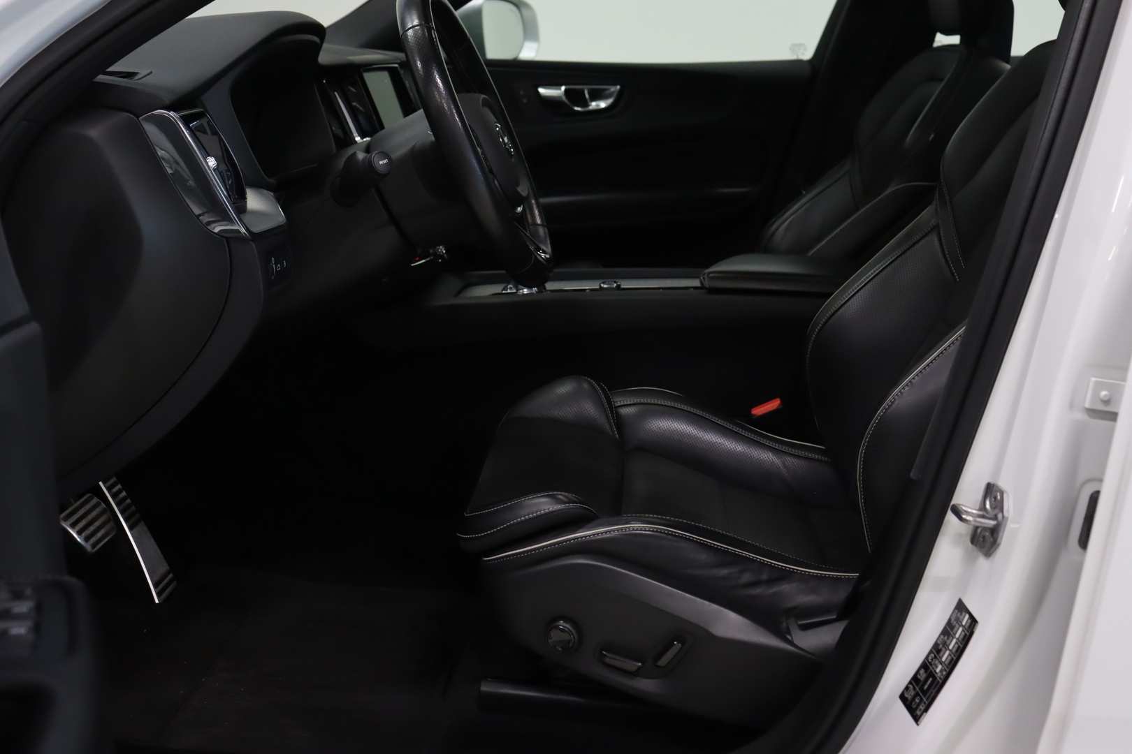 VOLVO XC60 2018