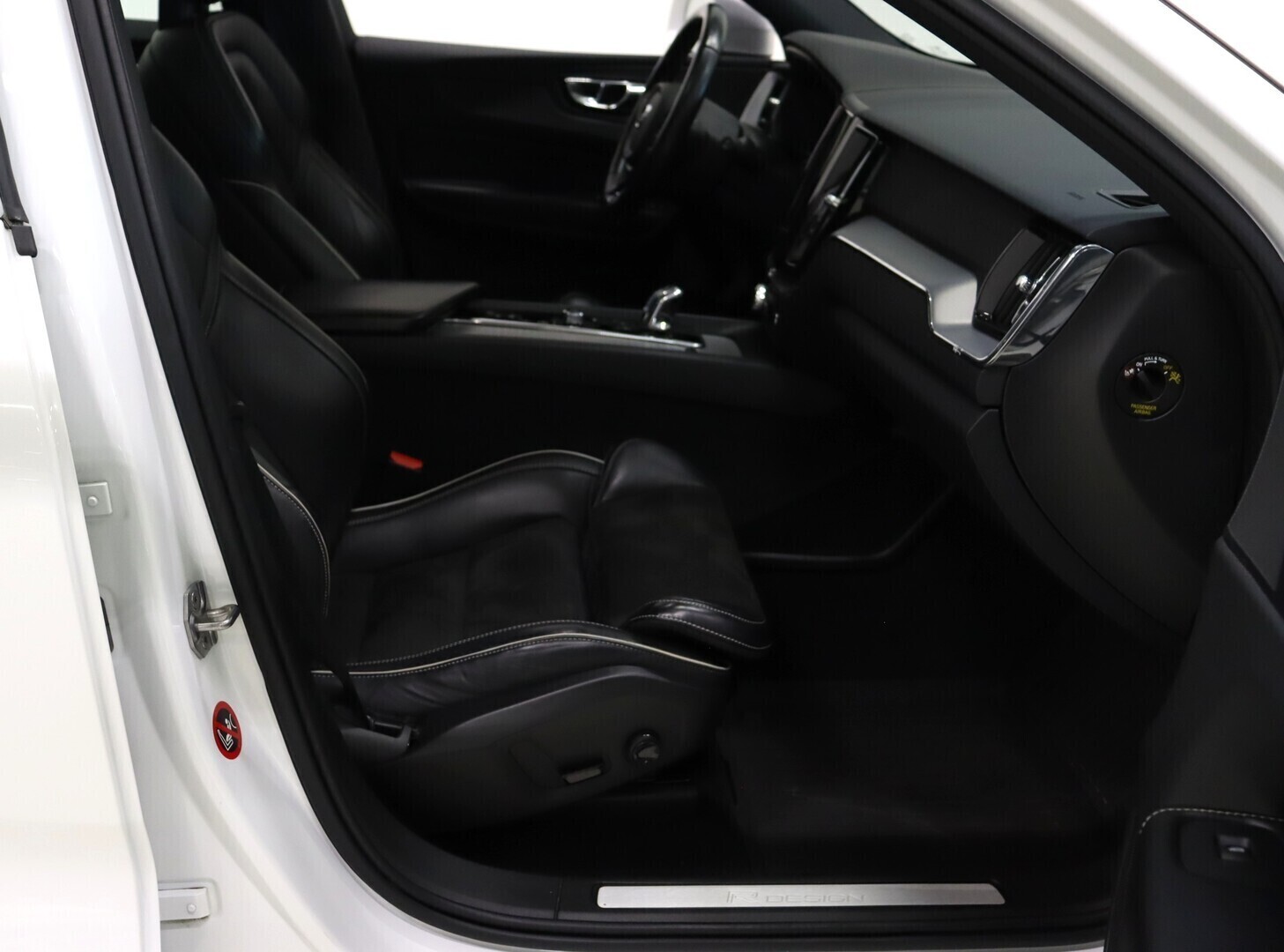 VOLVO XC60 2018