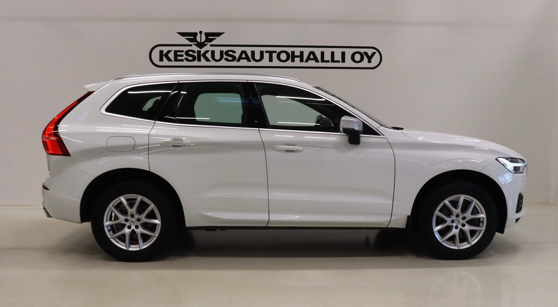 VOLVO XC60 2018