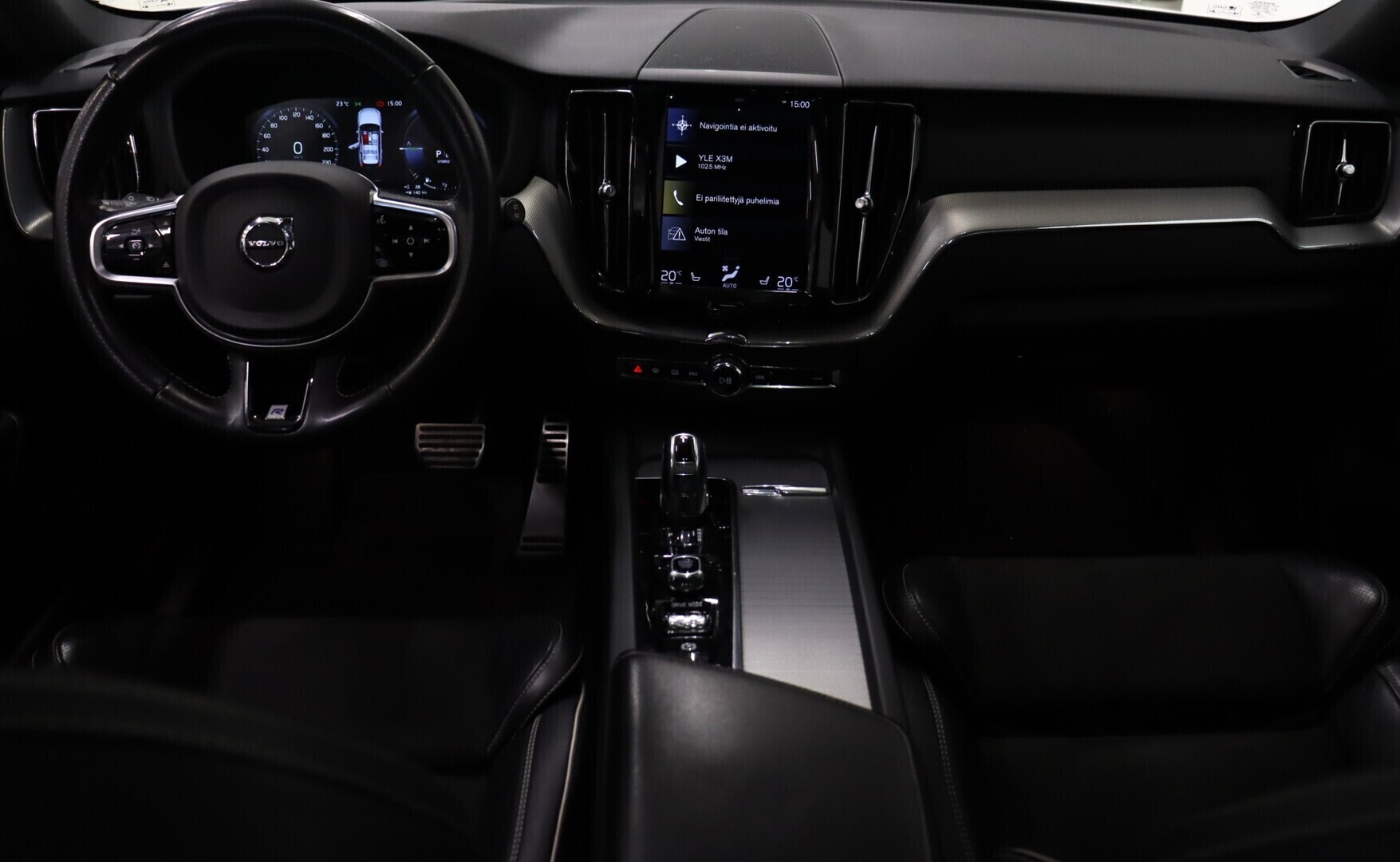 VOLVO XC60 2018
