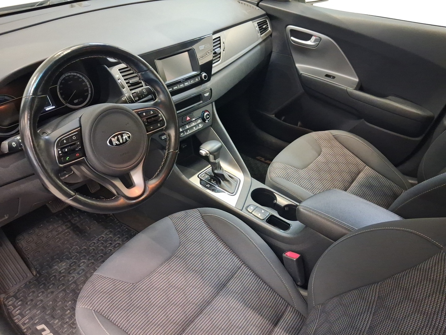KIA Niro 10