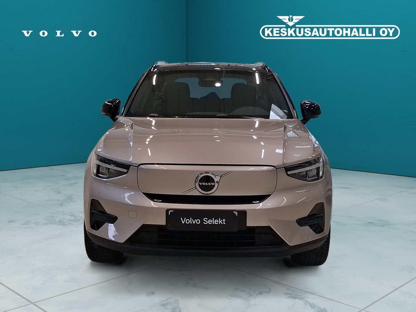 VOLVO XC40 2023