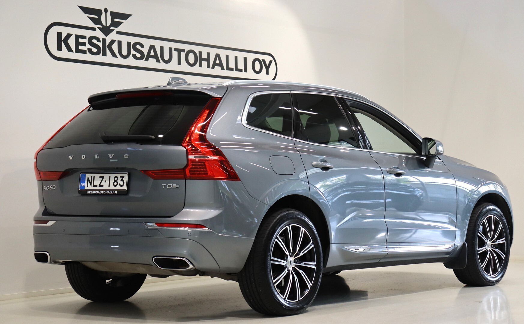 VOLVO XC60 2021
